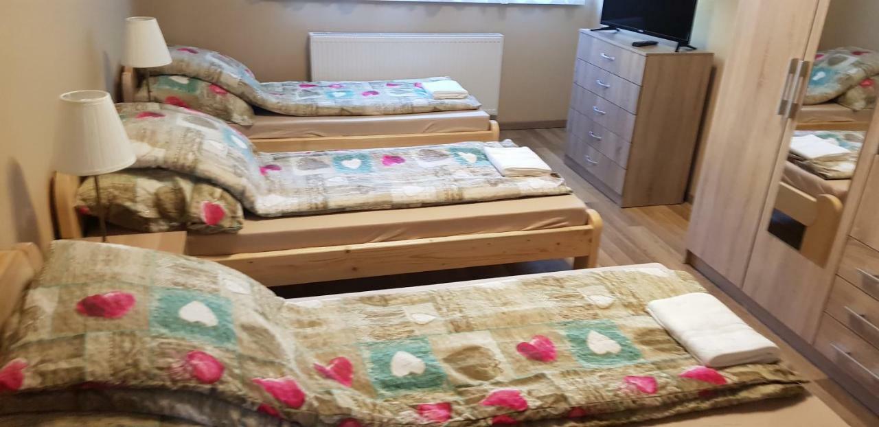 Lotti Apartman Kiskunhalas Εξωτερικό φωτογραφία